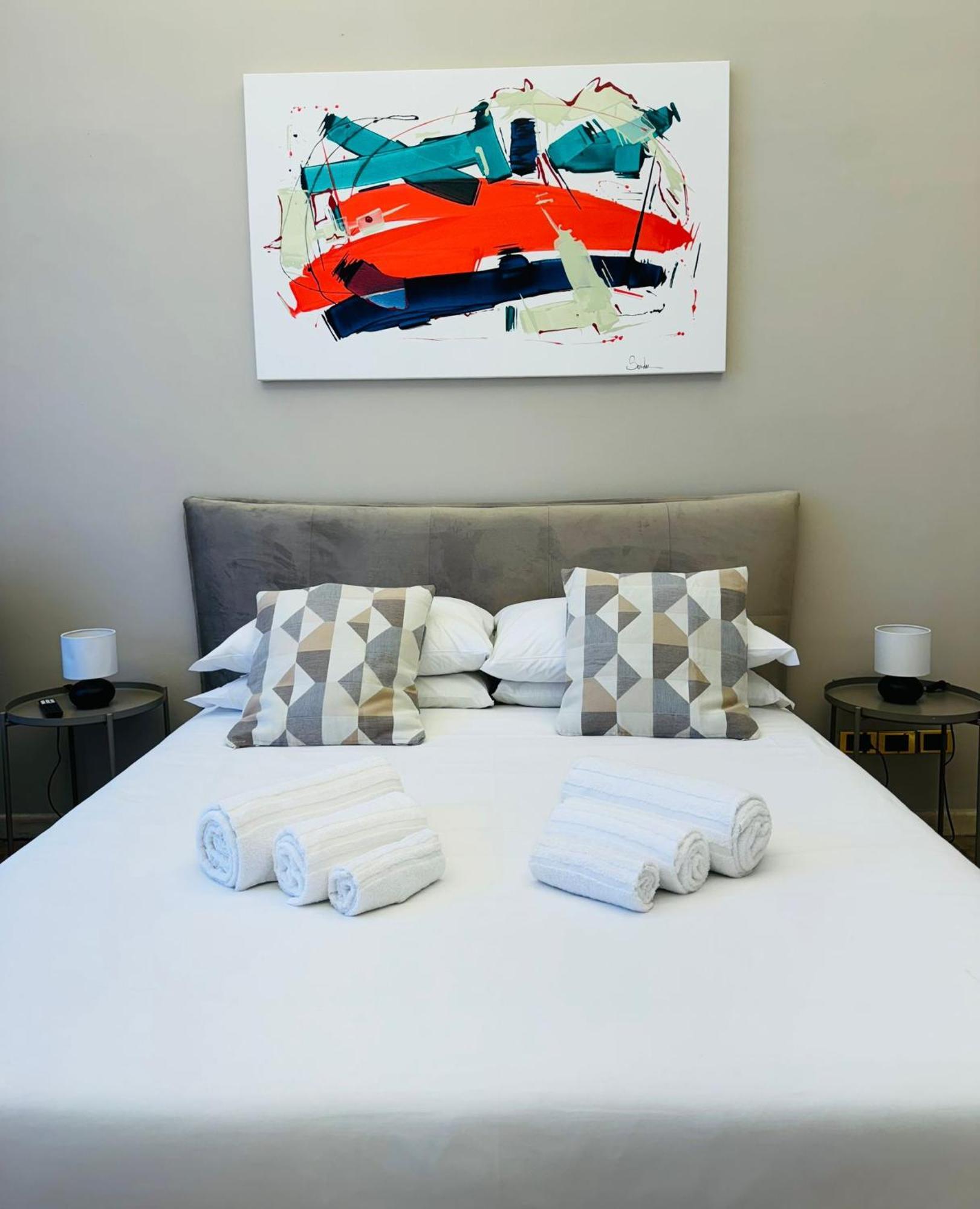 Lux Apartment Cavour Rome Bagian luar foto