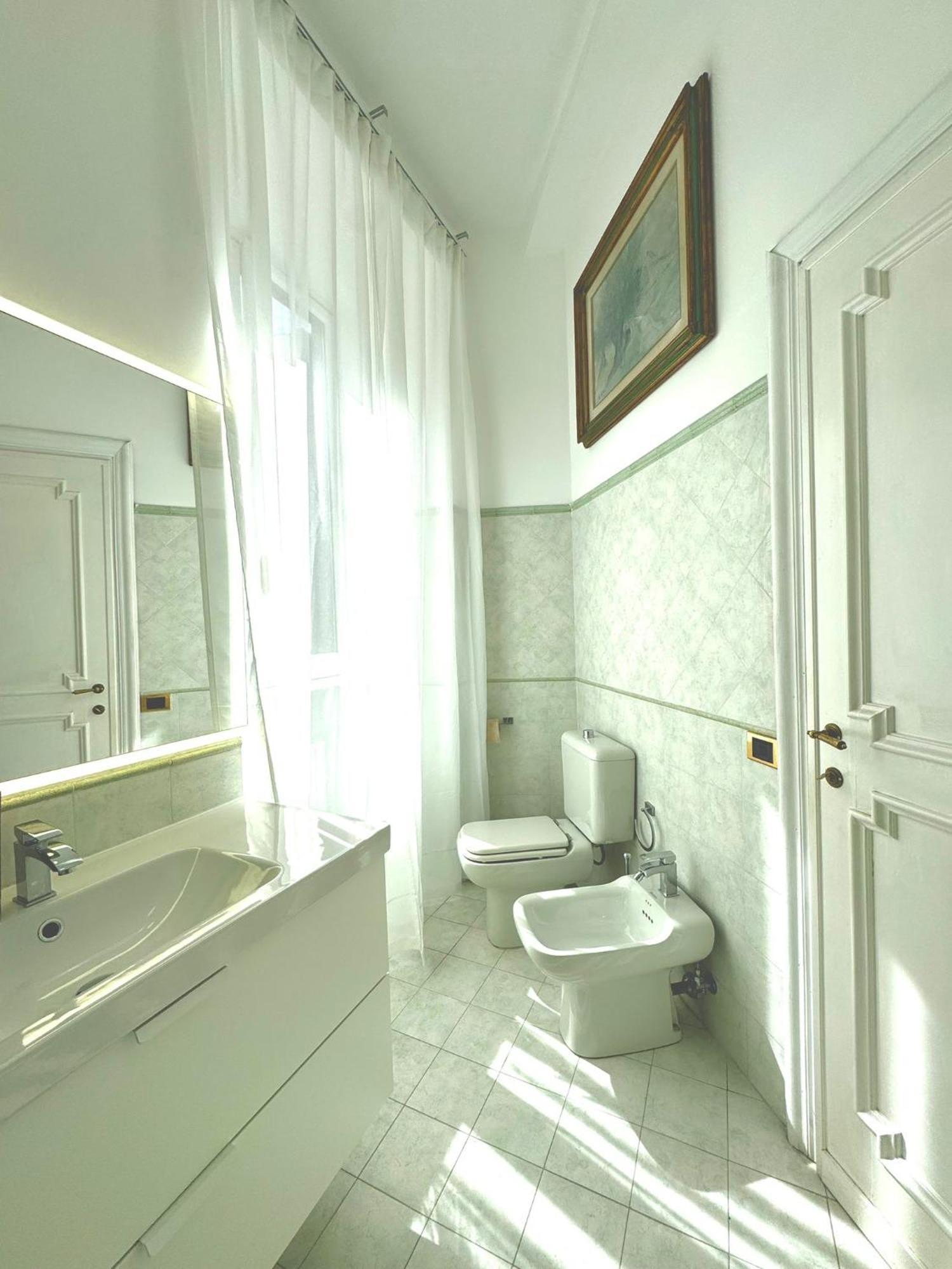 Lux Apartment Cavour Rome Bagian luar foto