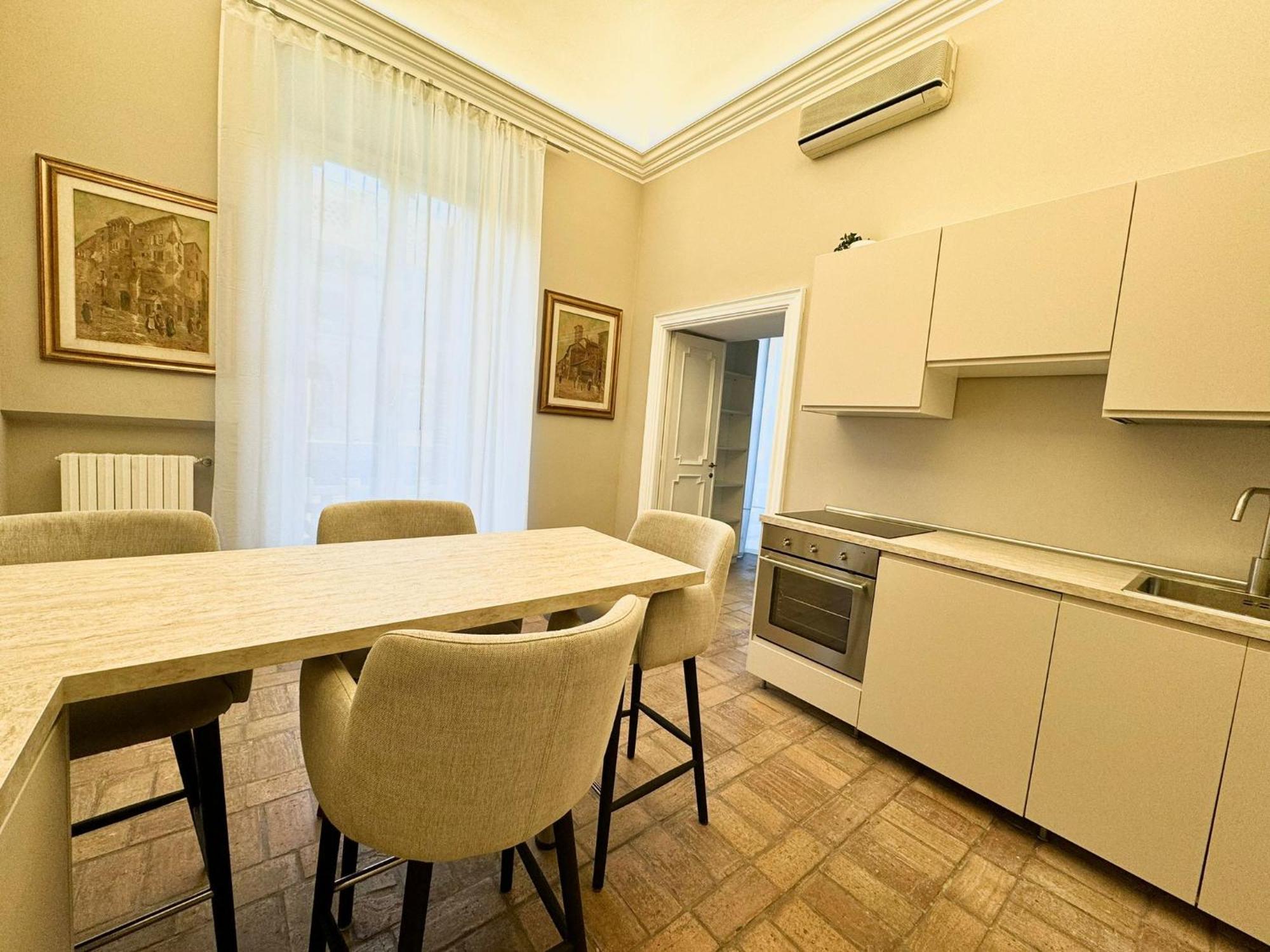 Lux Apartment Cavour Rome Bagian luar foto